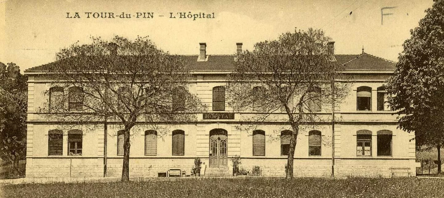 Carte postale de l'hôpital de La Tour-du-Pin (9FI4690, AD38)