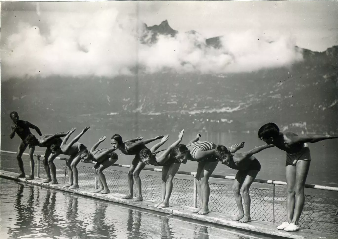 Photographie accompagnant le rapport de M. Rubod professeur à Aix-les-Bains adressé au recteur, 1936. Fonds du rectorat de l’académie de Grenoble. (document coté 21T1348 aux Archives départementales de l'Isère)