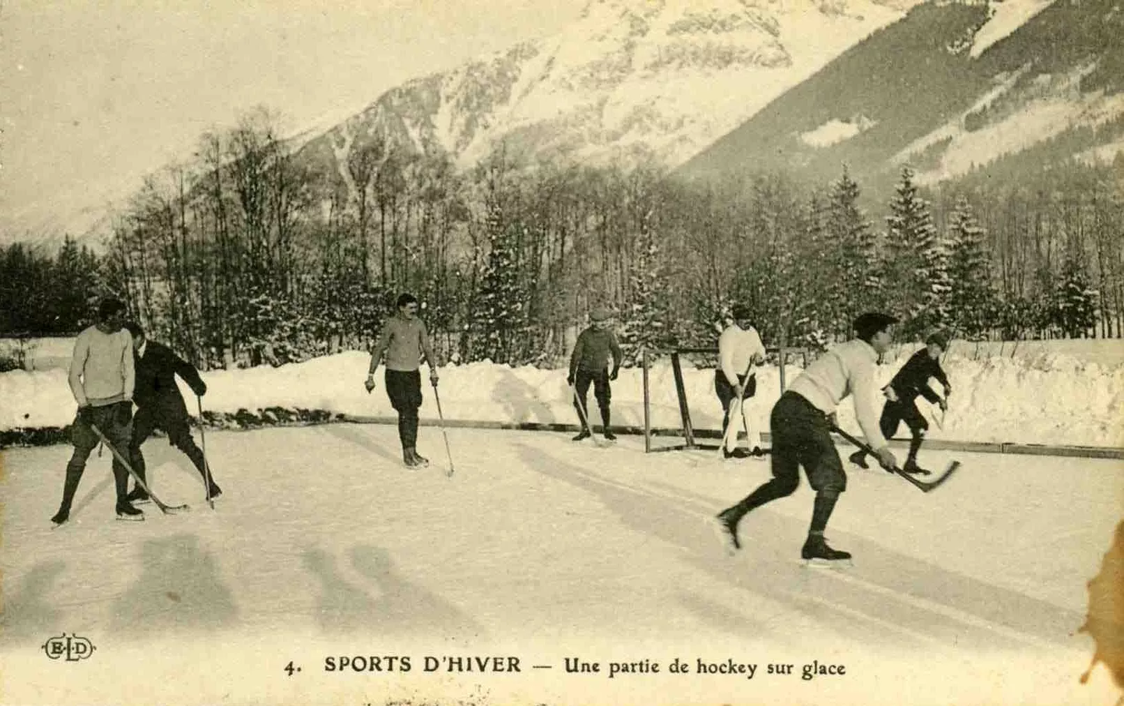 Carte postale, Une partie de hockey sur glace, sans date (9FI6967).