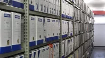 Photo d'un magasin d'archives