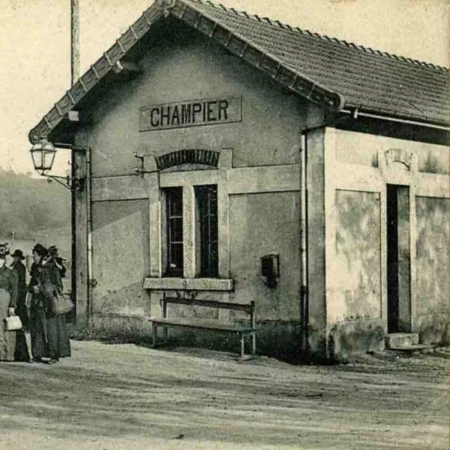 Carte postale ancienne de la gare de Champier (FI7787)