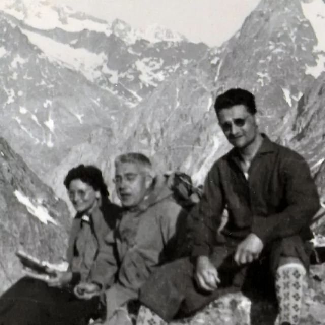 Détail d'une photographie de randonneurs à ski (76FI)