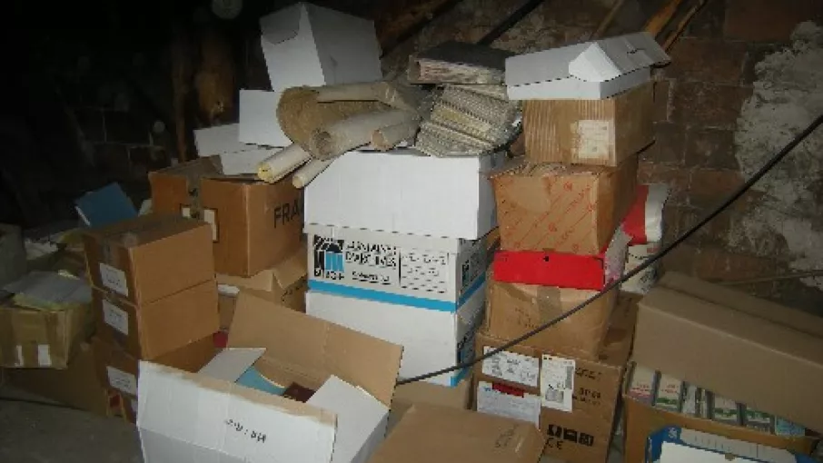 Avant classement Photo d'un vrac d'archives en commune