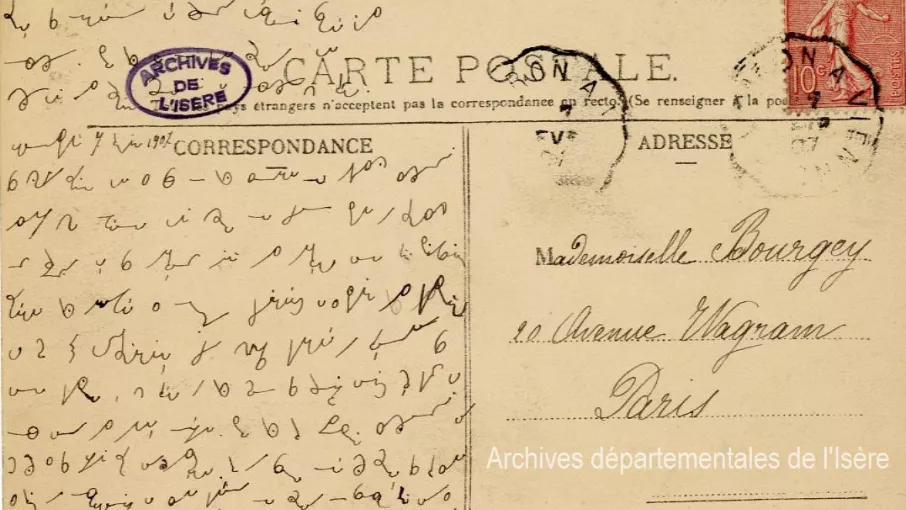 Verso d'une carte postale cotée 9FI1176 et conservée aux Archives départementales de l'Isère.