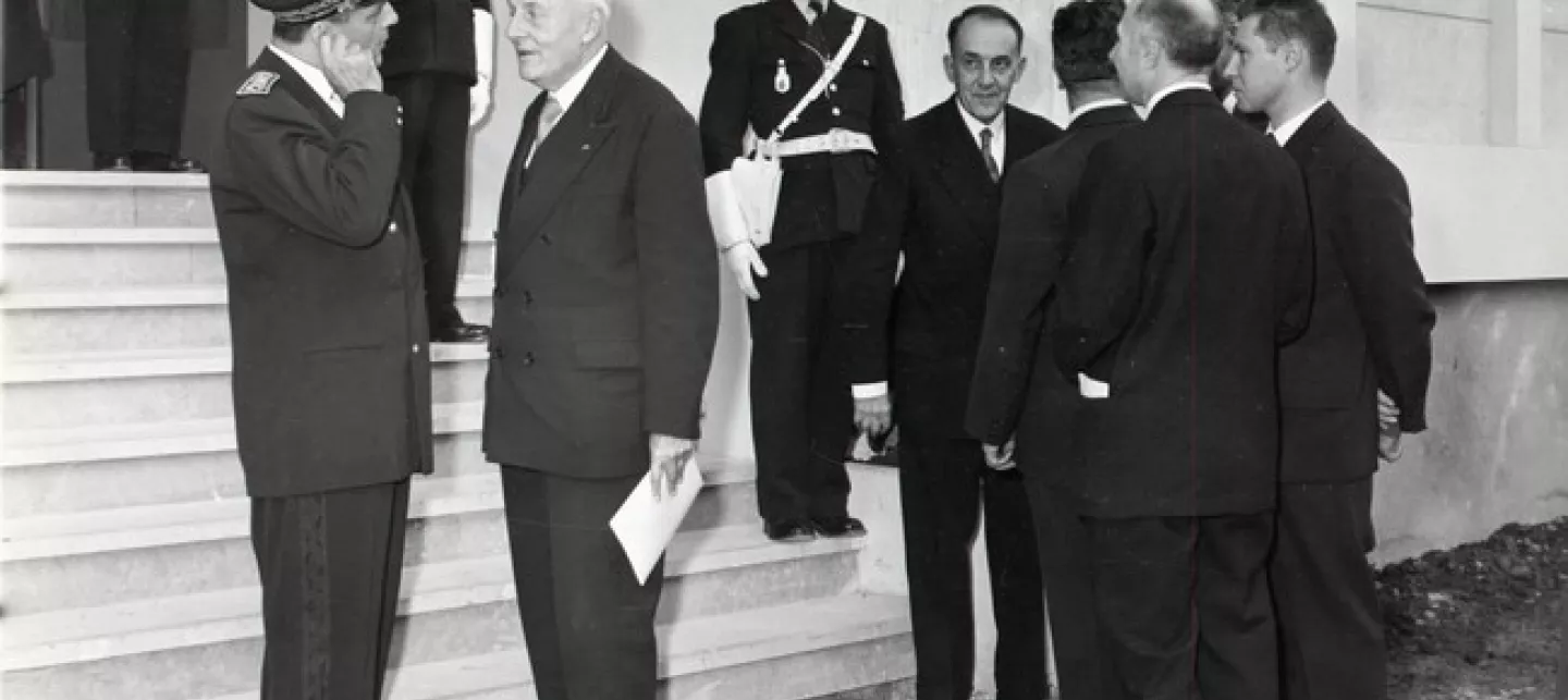 Batiment 1958 inauguration © Archives départementales de l'Isère